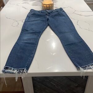 MOTHER Blue Ankle Cropped Jeans with Raw Hem